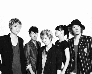 10TH ANNIVERSARY BEST REDの画像