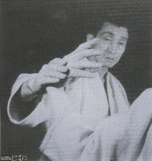 富木謙治の画像