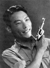 熊向暉の画像