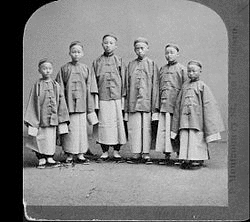 徐梁の画像