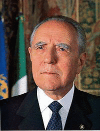 イタリア共和国の大統領の画像
