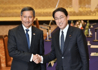 外務大臣の画像