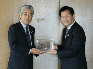 台中市長の画像