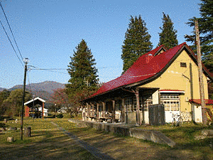 熱塩駅の画像