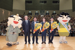穀田屋十三郎の画像