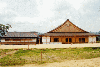 青山忠敏の画像