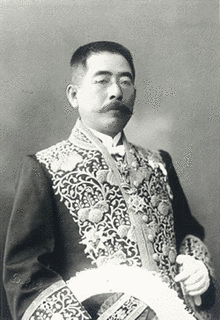 吉田作弥の画像