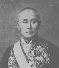 服部一三の画像