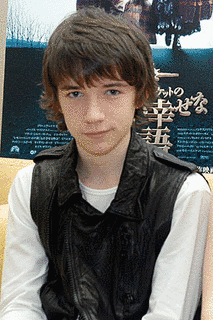 リアム・エイケンの画像
