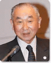 山崎晴哉の画像