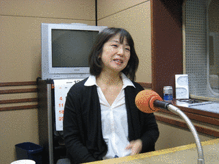 安達奈緒子の画像