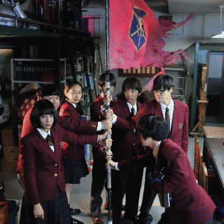 学校のカイダンの画像
