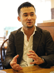 石塚真一の画像