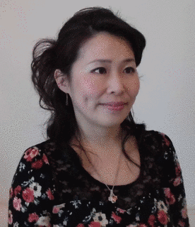 秋吉理香子の画像