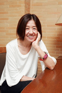 井上荒野の画像