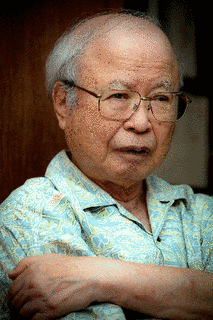 大城立裕の画像