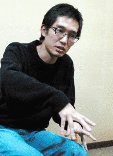 小田雅久仁の画像