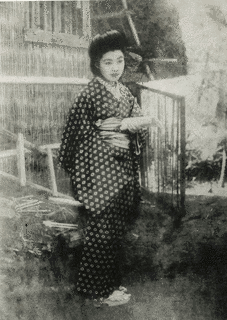 内藤千代子の画像