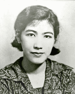 矢田津世子の画像