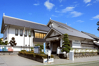 砥部焼伝統産業会館の画像