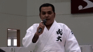 越野忠則の画像