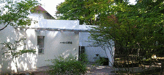 小諸市立小山敬三美術館の画像