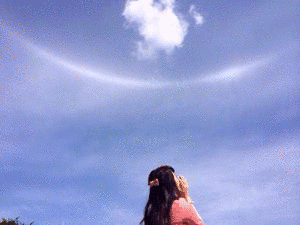 白いリングへの画像