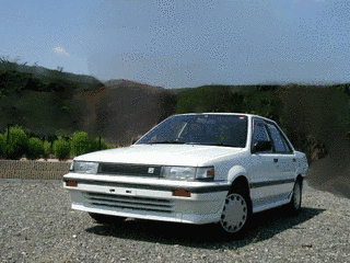 日産・リベルタビラの画像