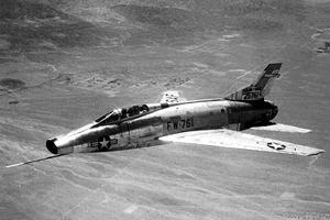 F-100の画像