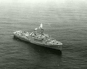 ローリー級ドック型輸送揚陸艦の画像