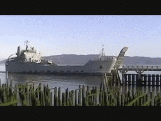 フランク・S・ベッソン・ジュニア大将級兵站支援艦の画像