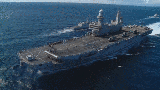 イタリアの航空母艦の画像