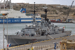 イタリアの駆逐艦の画像