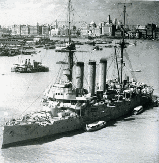 出雲型装甲巡洋艦の画像
