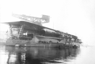 日本の航空母艦の画像