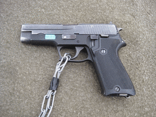 9MM拳銃の画像