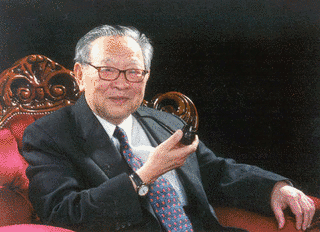 梁羽生の画像