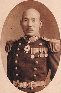 大川内傳七の画像