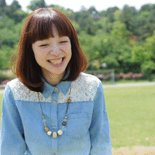 安中由依の画像