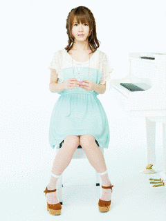 藤田麻衣子の画像