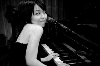 矢野絢子の画像