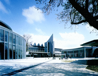 秋田公立美術工芸短期大学の画像