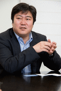 石原敬士の画像