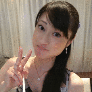 松野彩瑛子の画像