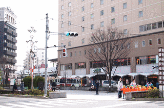 栄える商店の画像