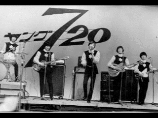 ヤング720の画像