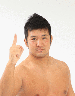 中之上靖文の画像