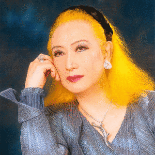 美輪明宏の画像