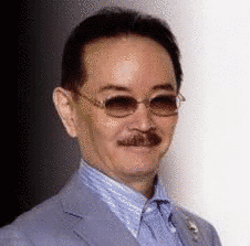 山本晋也の画像