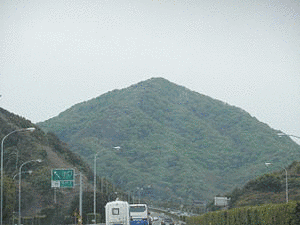 三ツ石山の画像